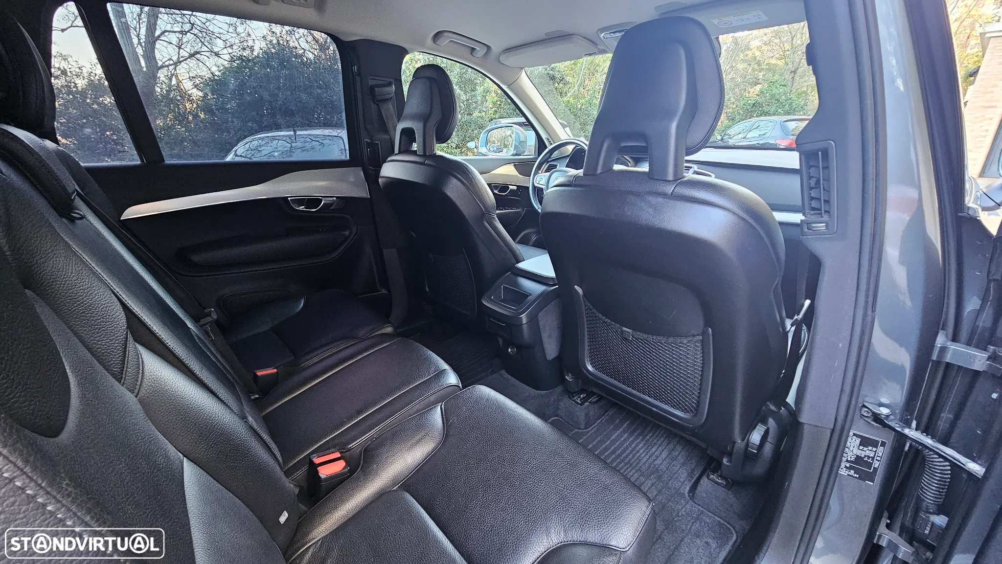 Volvo XC 90 2.0 D4 Momentum - 28