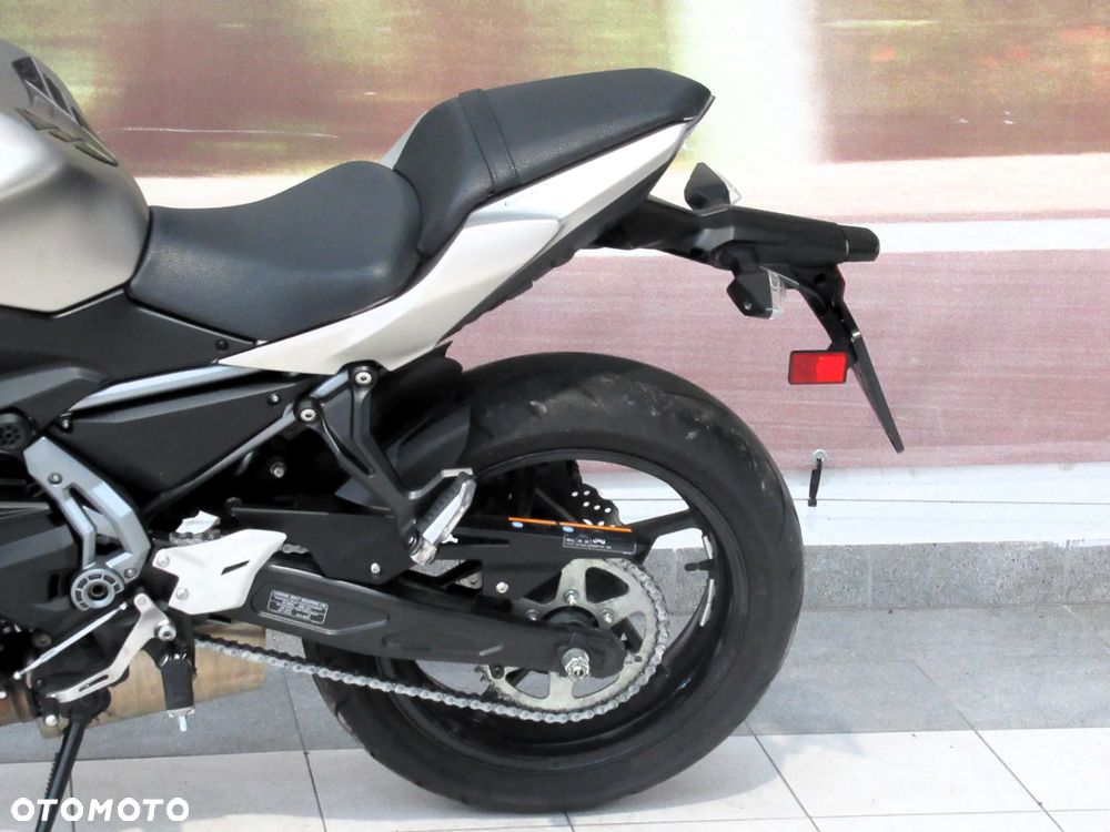 Kawasaki Z 650 - 17