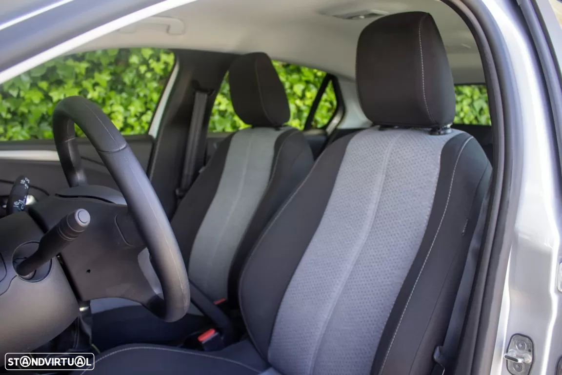 Opel Corsa 1.2 Business - 12