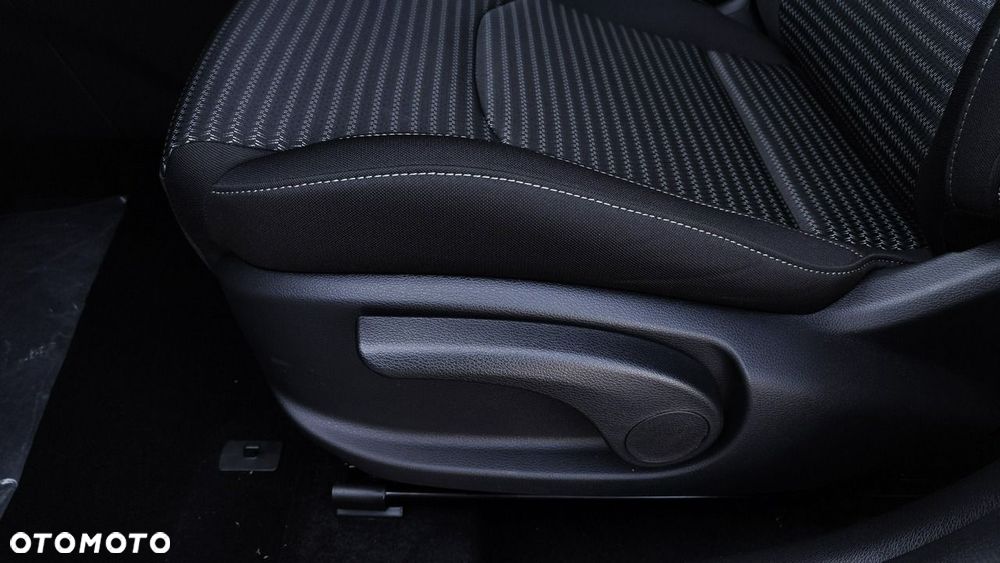 Kia XCeed - 11