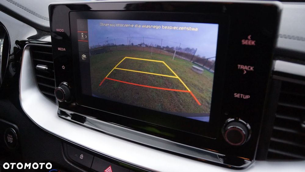 Kia Ceed 1.5 T-GDI Business Line DCT - 10