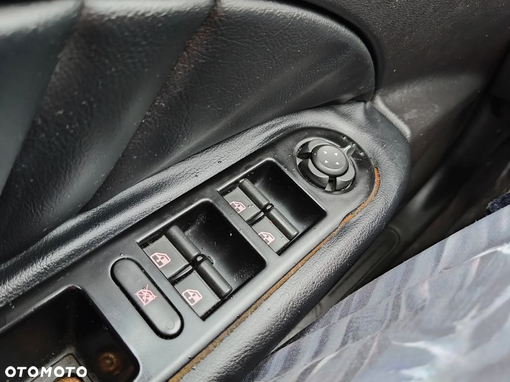 Alfa Romeo 159 1.9 JTDM 8V DPF - 19