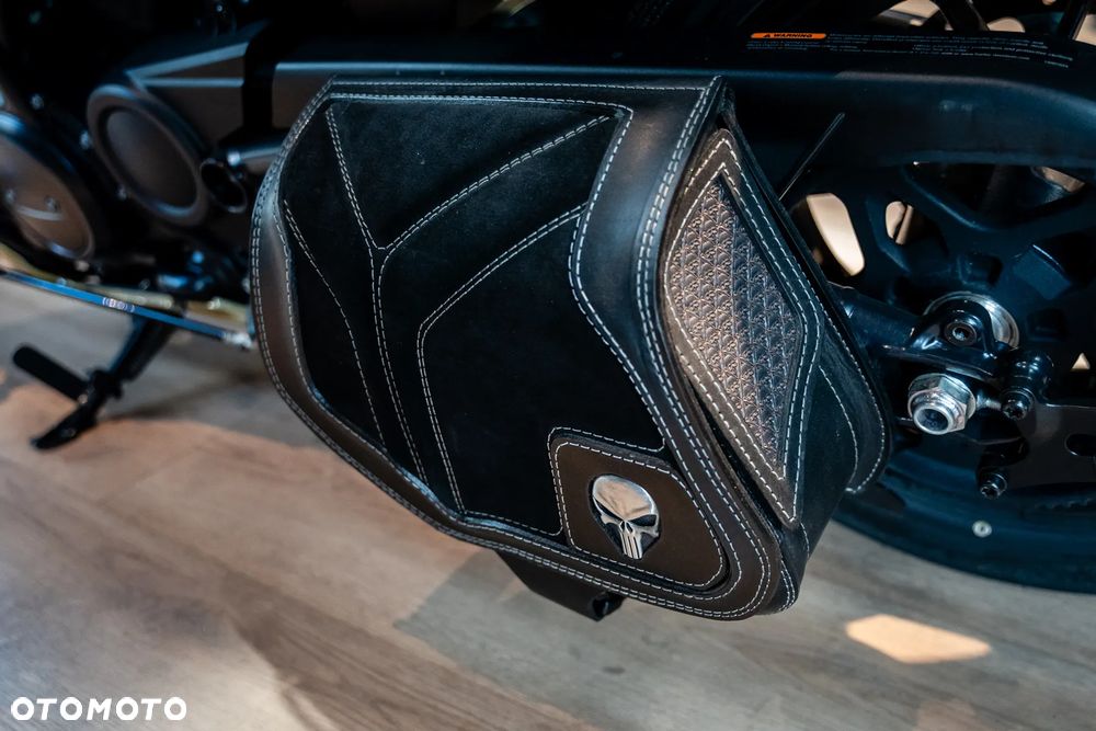 Harley-Davidson Sportster - 9