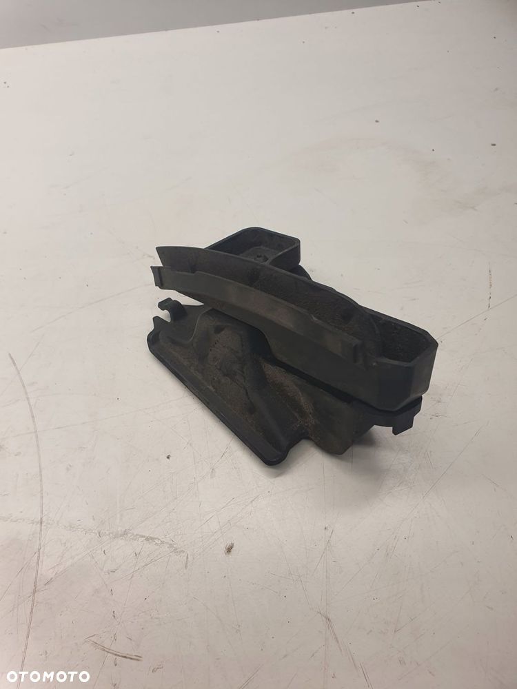 ŚLIZG ZDERZAKA PRAW TYŁ AUDI A6 C6 4F9807892 AVANT - 2