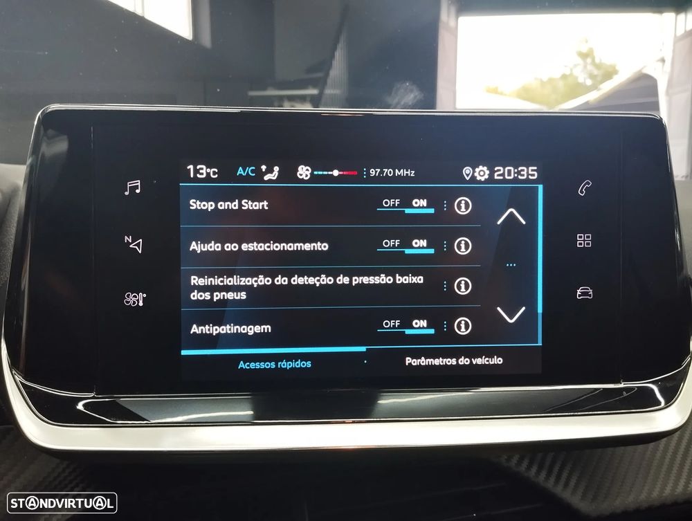 Peugeot 208 1.2 PureTech Active Pack - 27