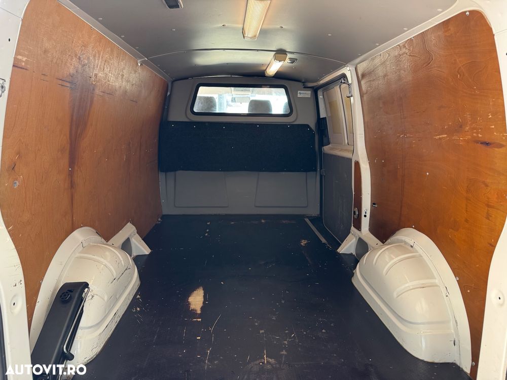 Volkswagen Transporter T5 - 16