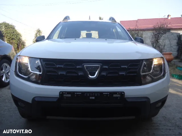 Dacia Duster 1.2 TCe 4WD Prestige jante 16" - 11