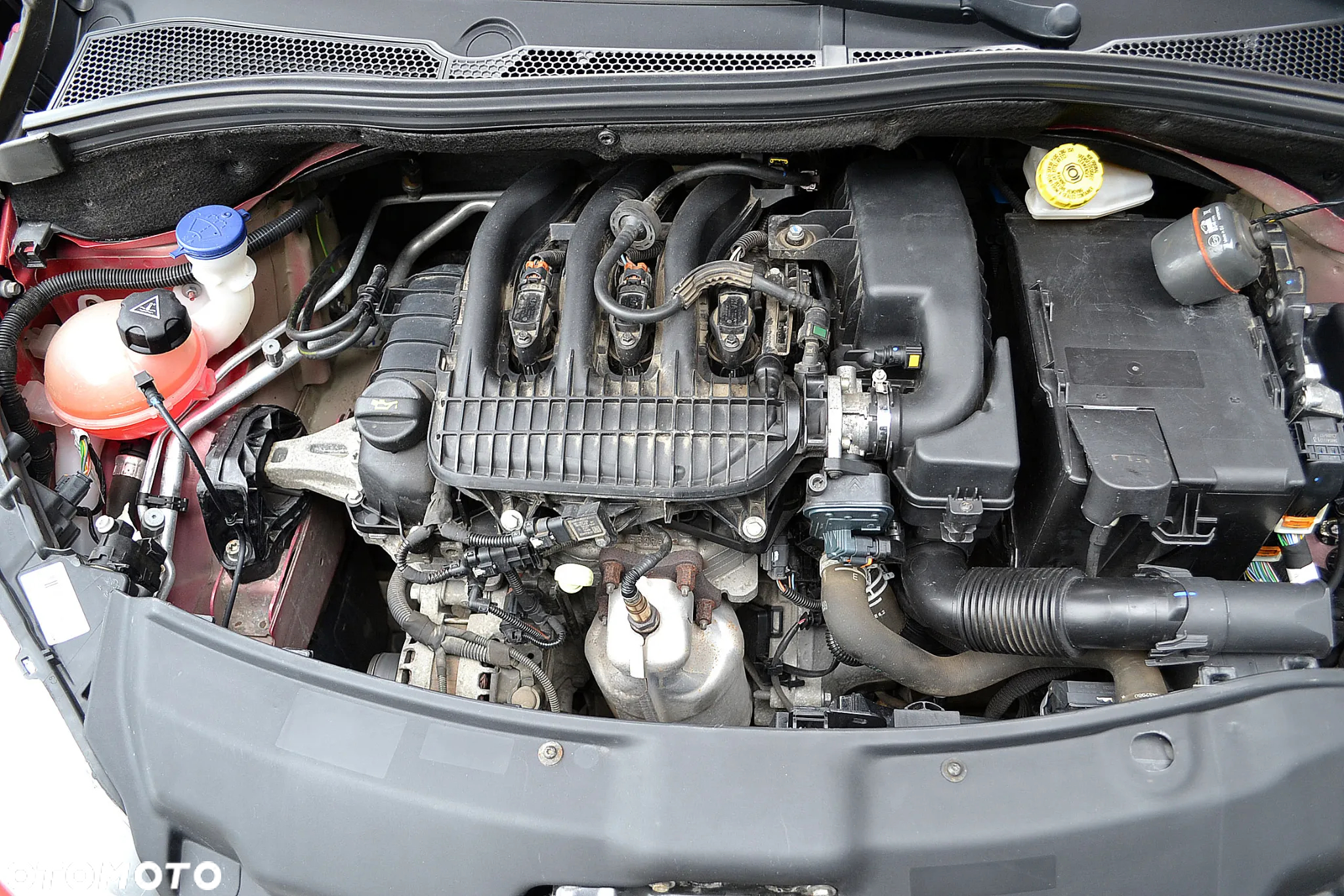 Peugeot 208 - 21
