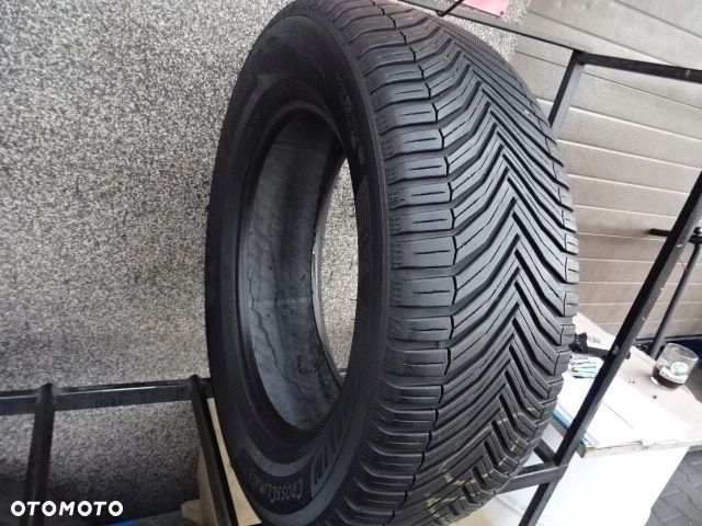 245/60/r18 105H Michhelin Cross Climate SUV - 2