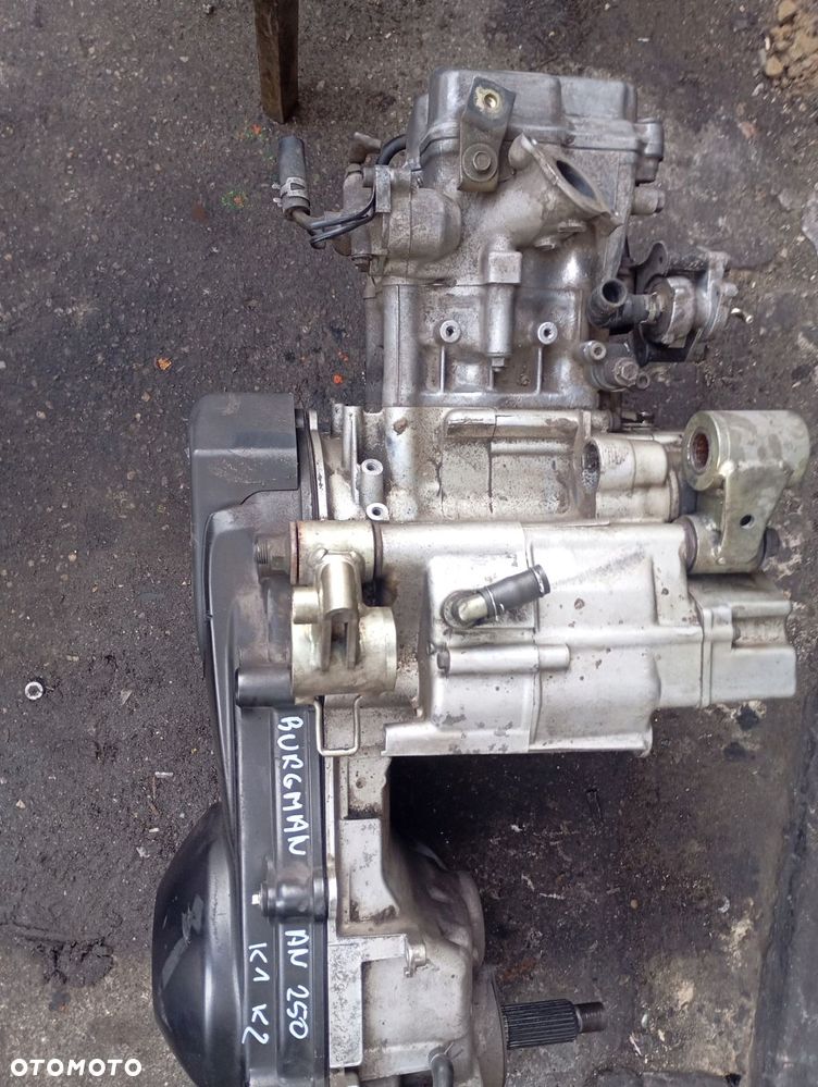 suzuki burgman 250 k1k2 silnik - 2