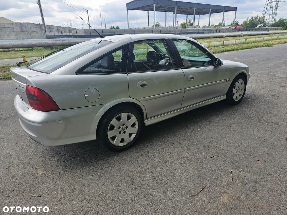 Opel Vectra - 10