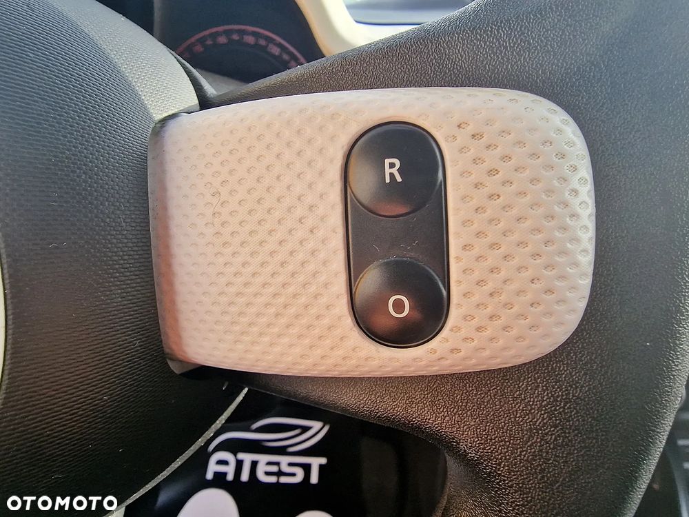 Renault Twingo SCe 75 INTENS - 17