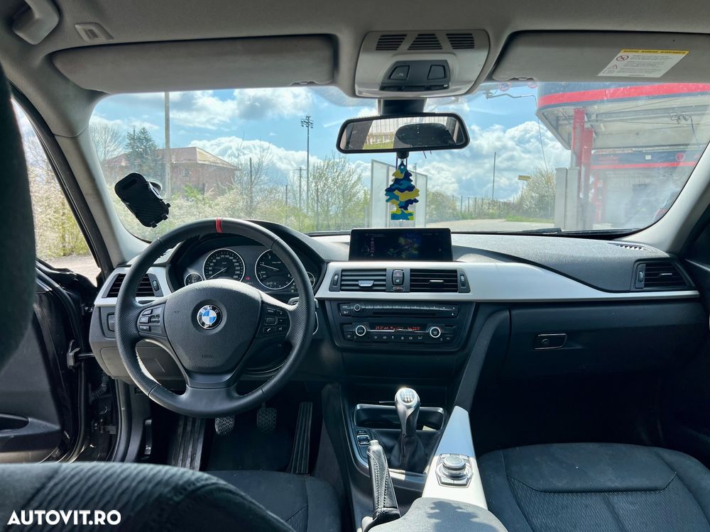 BMW Seria 3 318d - 8