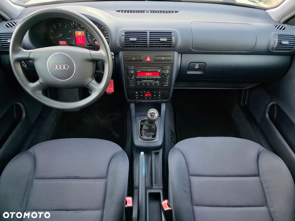 Audi A3 Sportback 1.6 Attraction - 9