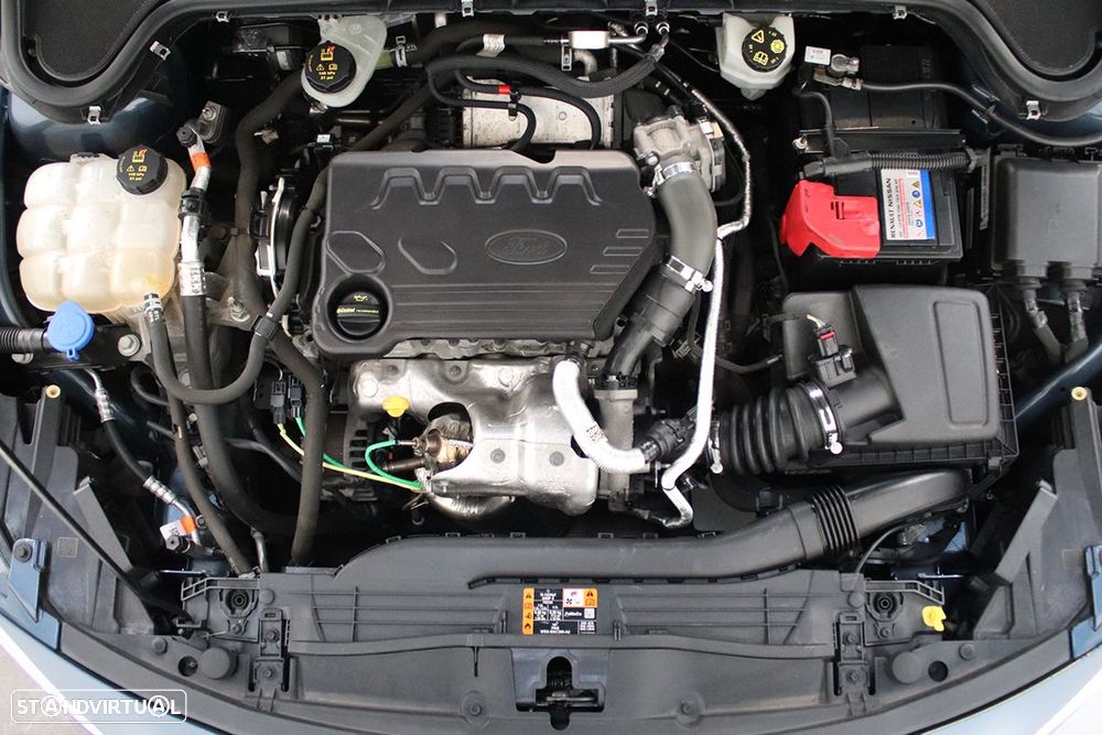 Ford Focus 1.5 TDCi ECOBlue ST-Line - 24