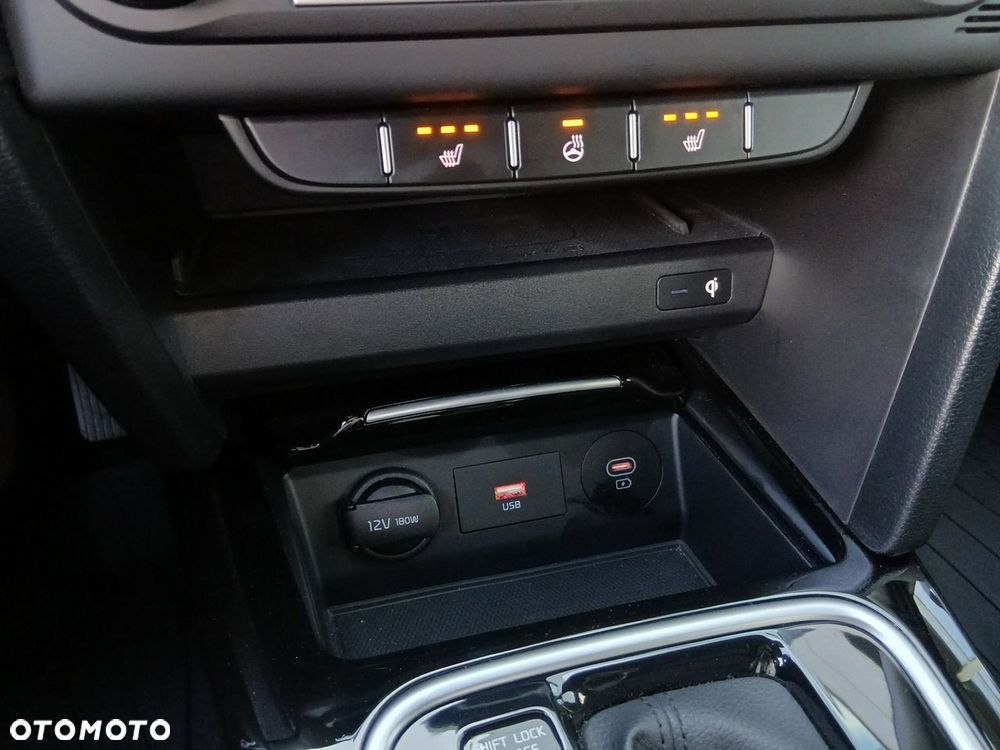 Kia XCeed 1.6 T-GDI Tribute DCT - 26