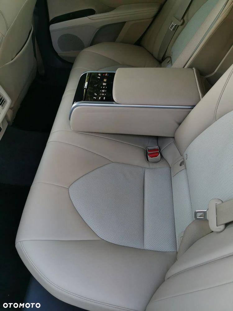 Toyota Camry - 14