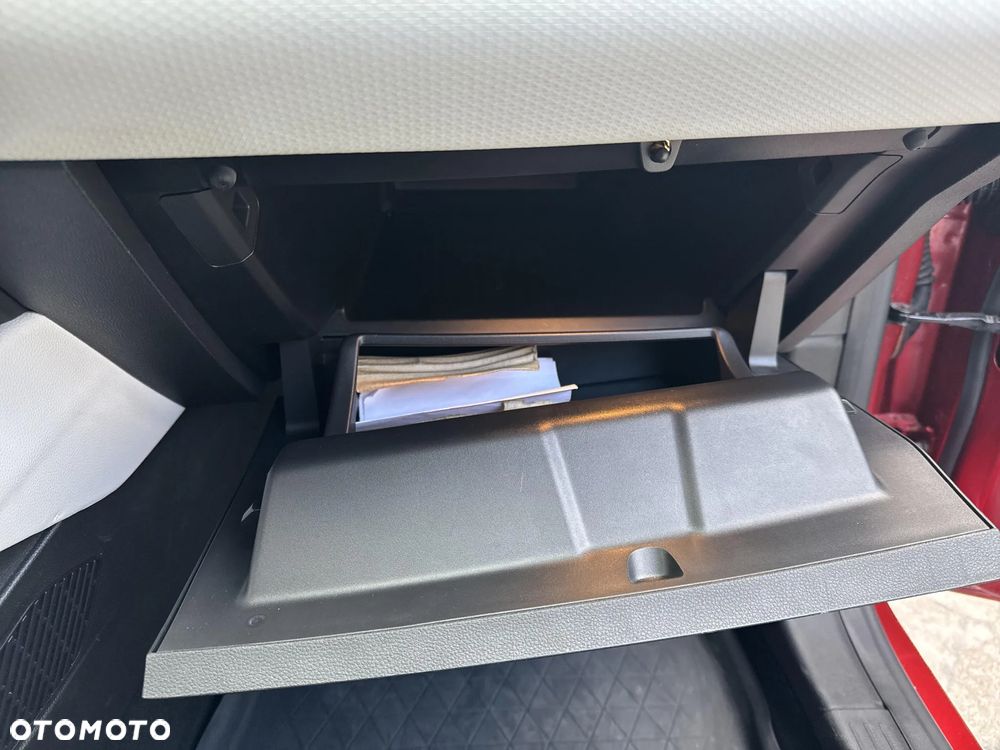 Renault Clio 1.0 TCe Techno - 25