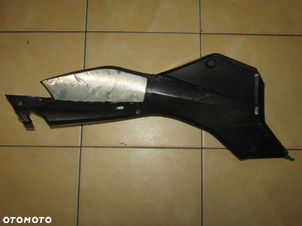 KEEWAY TXM 125 owiewka boczek prawy - 2