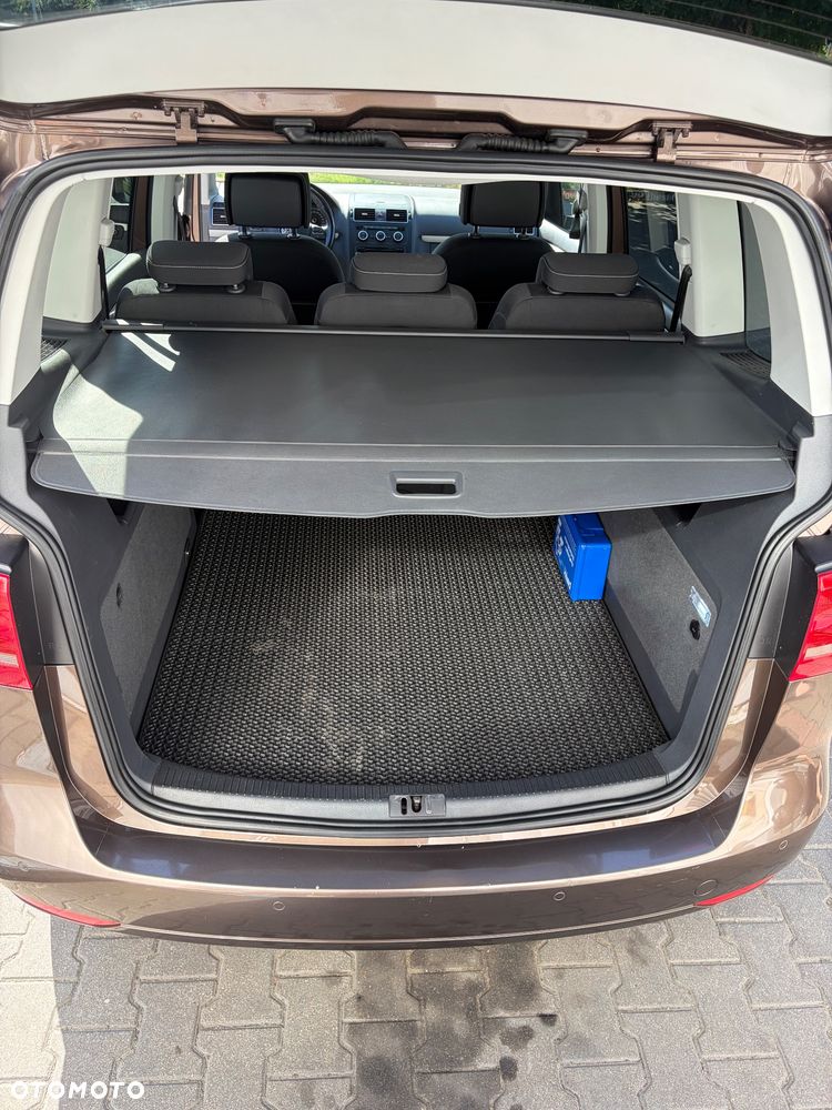 Volkswagen Touran 2.0 TDI DPF BlueMotion Technology Cup - 18