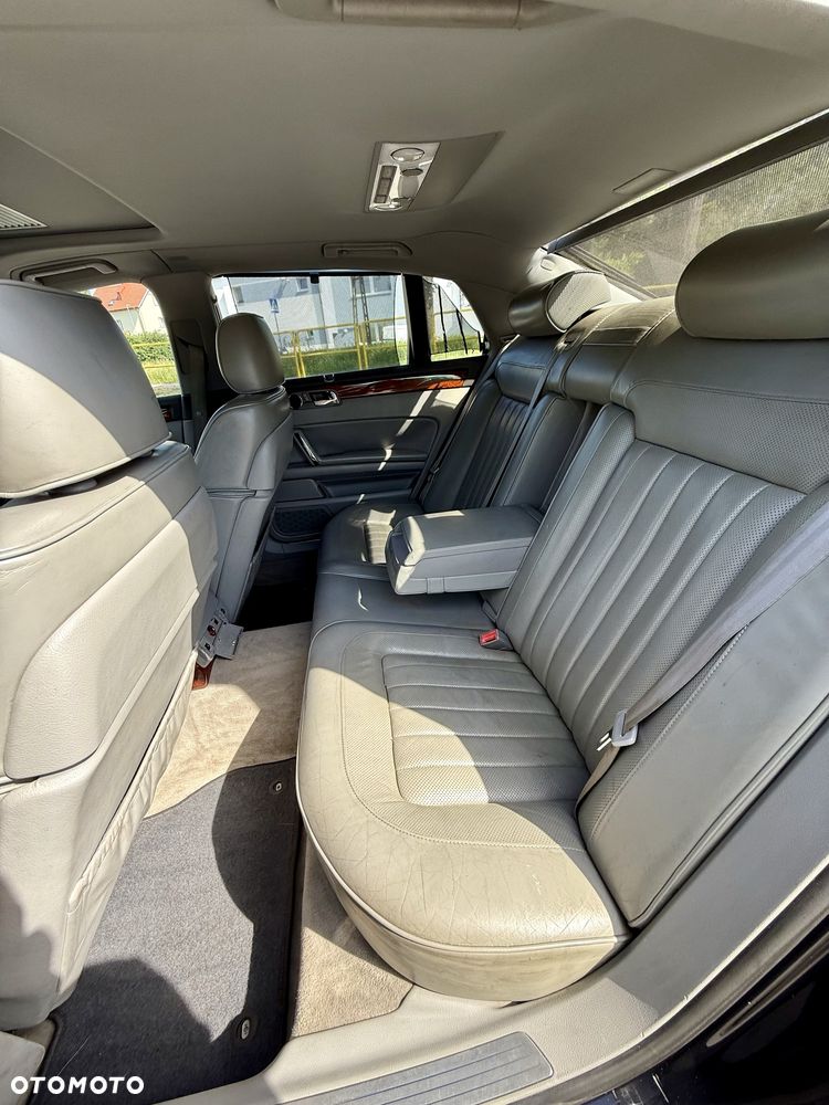 Volkswagen Phaeton - 6