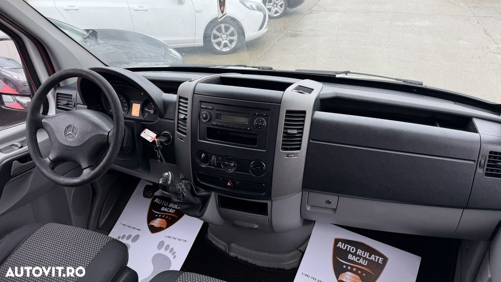 Mercedes-Benz Sprinter - 11