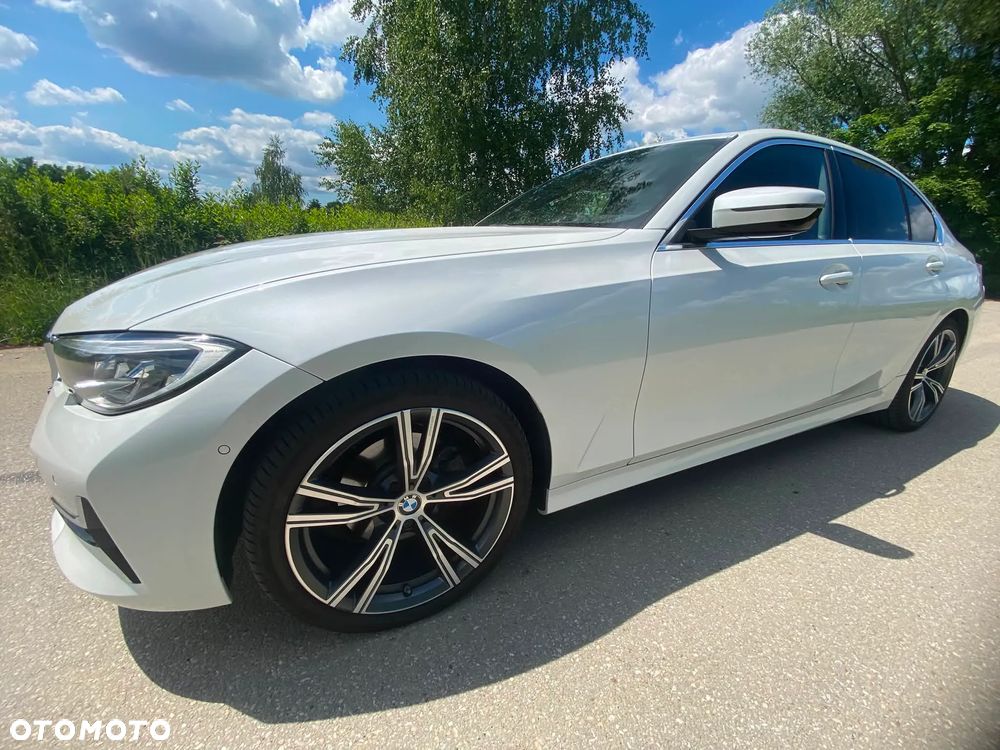 BMW Seria 3 320d xDrive Edition Luxury Line Purity - 10