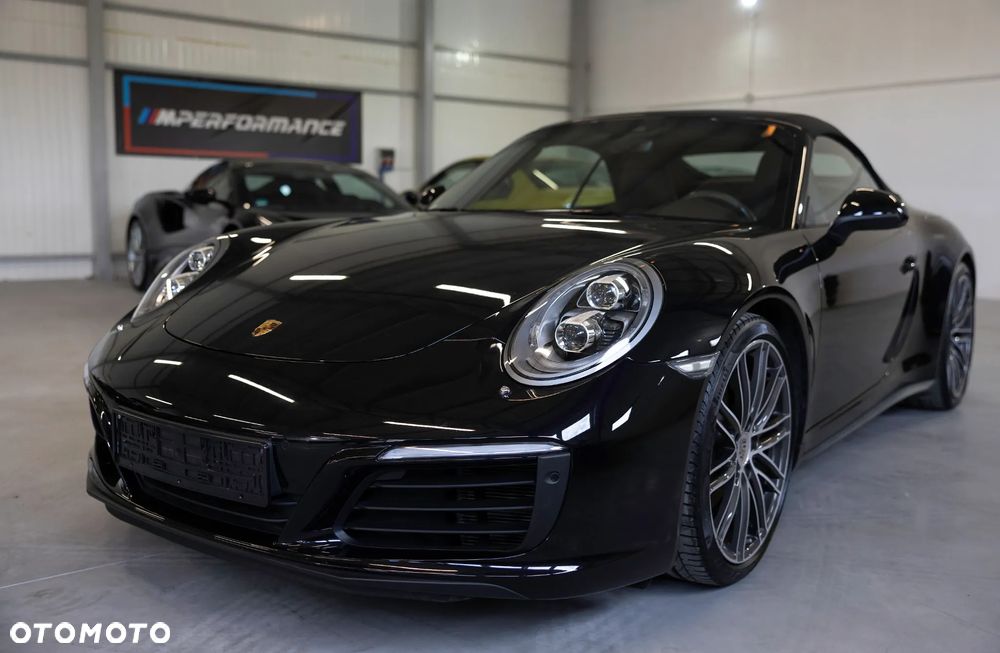 Porsche 911 Carrera 4 Cabriolet PDK - 2