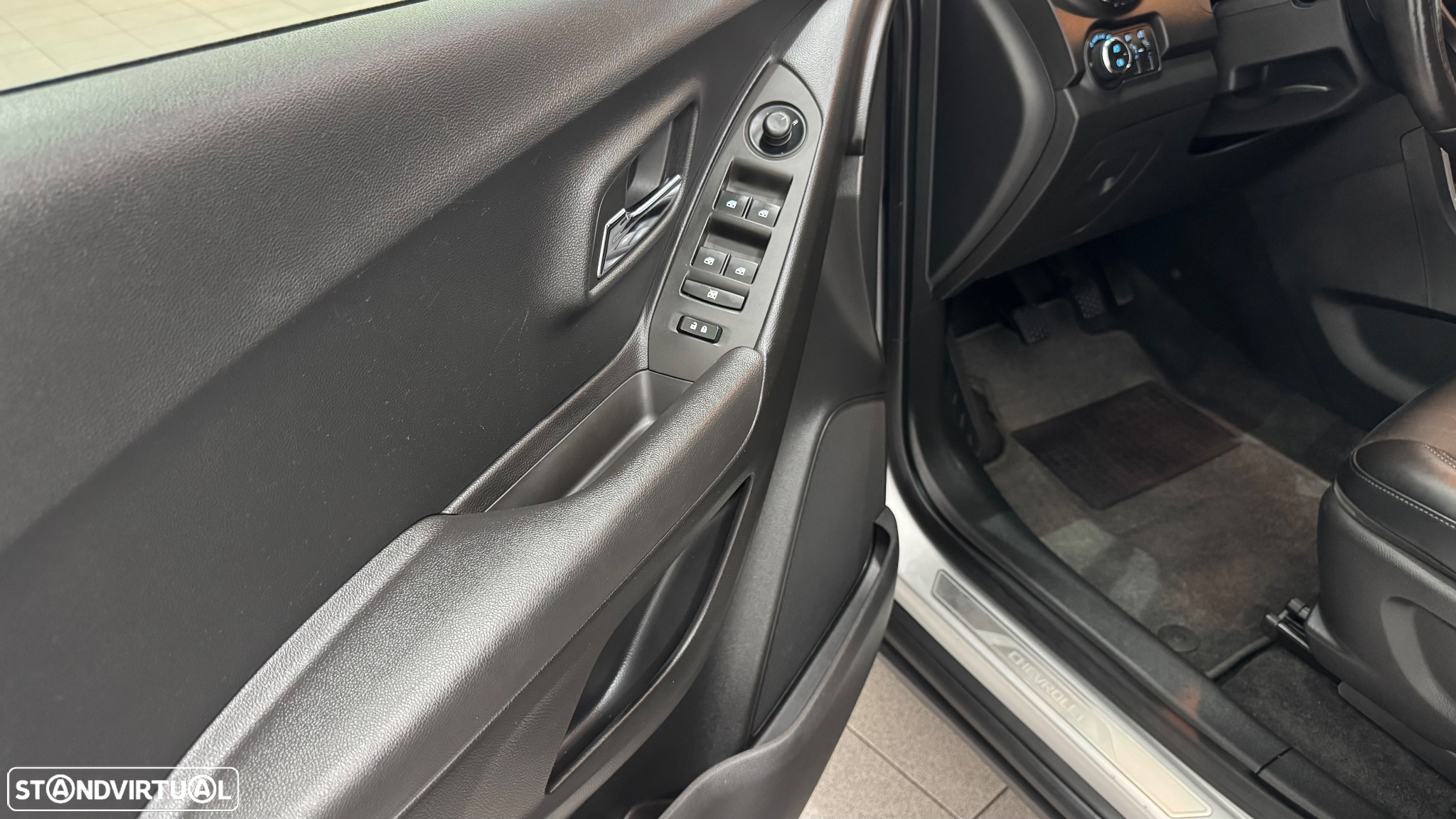 Chevrolet Trax 1.7 VCDi LS - 25