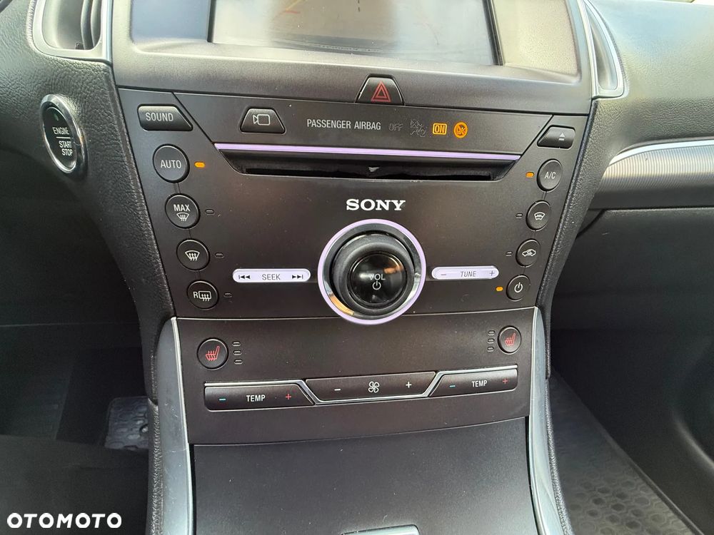 Ford S-Max 2.0 TDCi 4WD Titanium PowerShift - 32