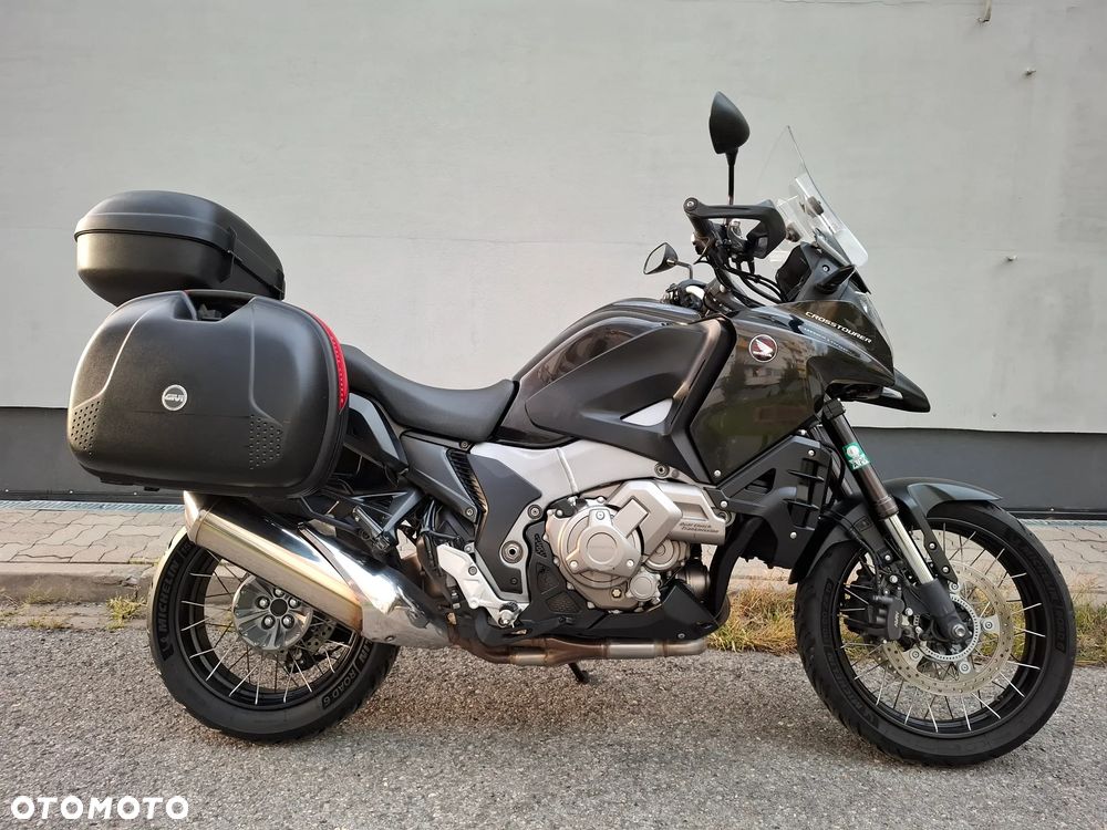 Honda VFR - 1