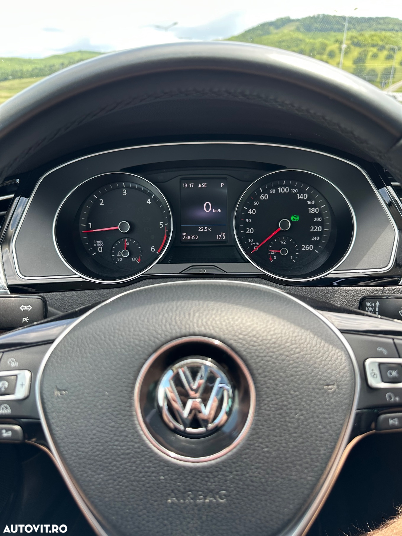 Volkswagen Passat Variant 1.6 TDI SCR DSG Comfortline - 13
