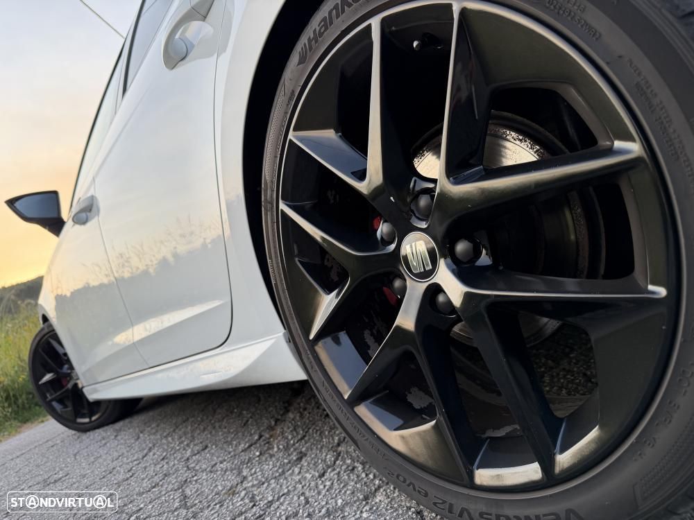 SEAT Leon 2.0 TDI DPF S&S FR - 8