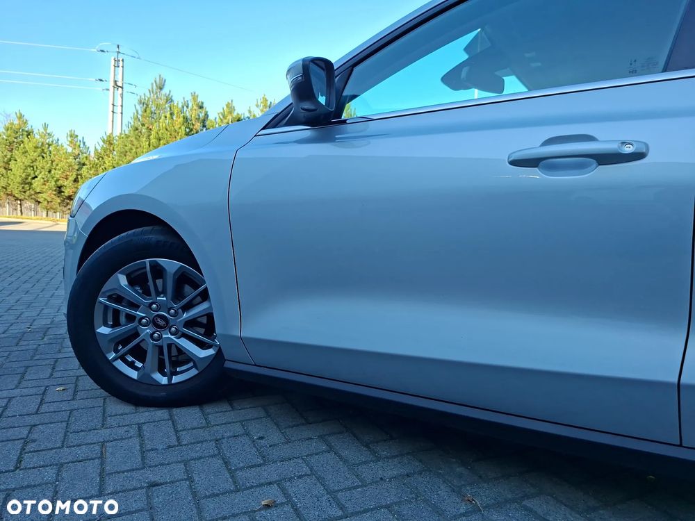 Ford Focus 1.0 EcoBoost Hybrid TITANIUM X - 6