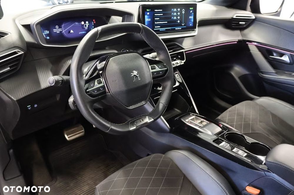 Peugeot 208 50kWh GT - 12