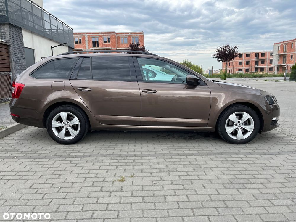 Skoda Octavia 1.4 TSI Ambition DSG - 13