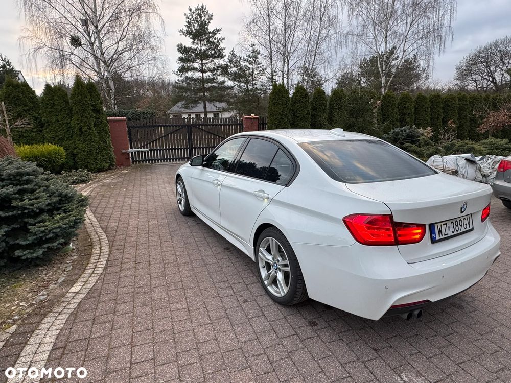 BMW Seria 3 328i xDrive Sport Line - 6