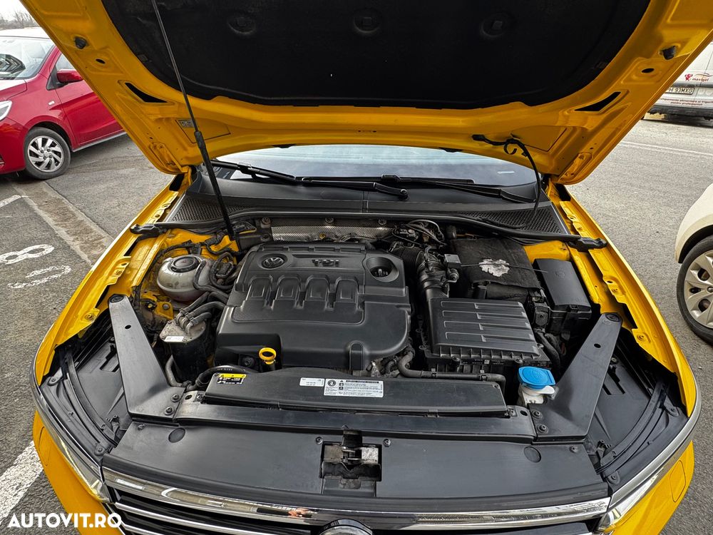 Volkswagen Passat 2.0 TDI Comfortline - 11