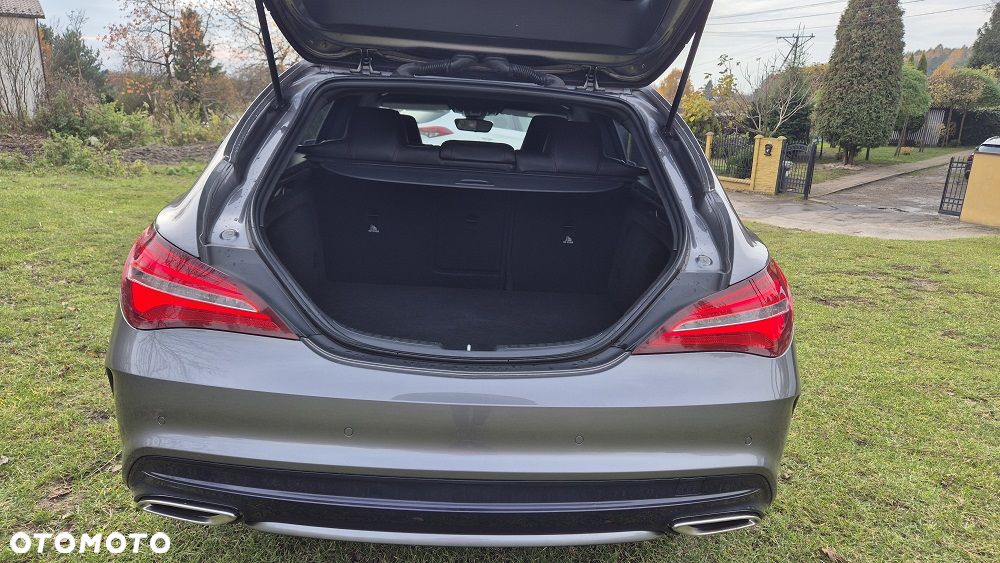 Mercedes-Benz CLA 180 7G-DCT AMG Line - 8