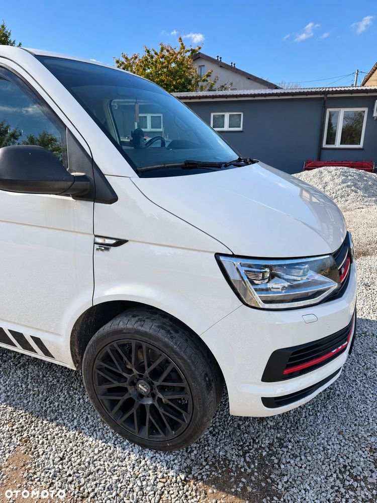 Volkswagen Multivan - 9
