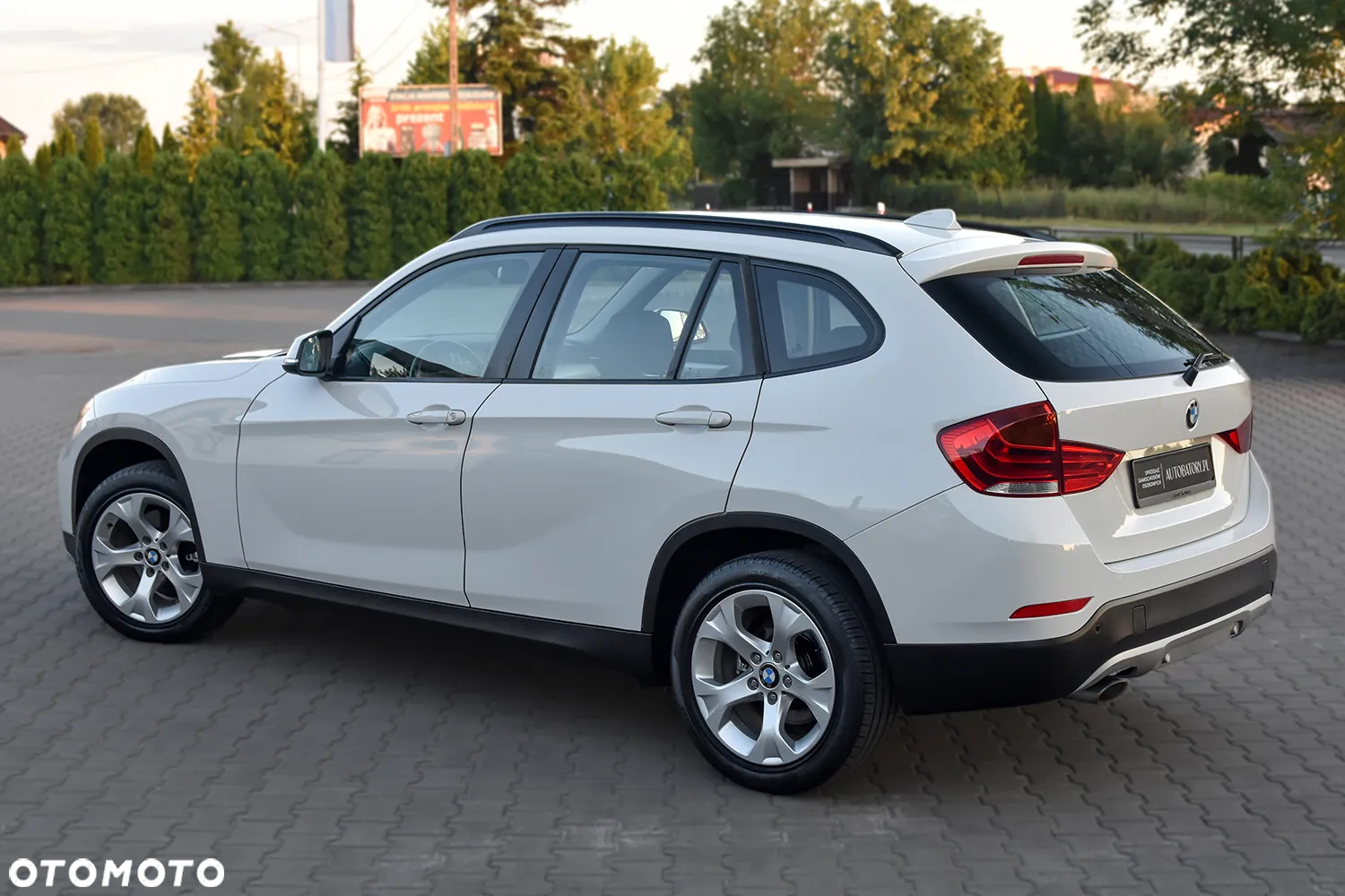 BMW X1 xDrive18d - 16