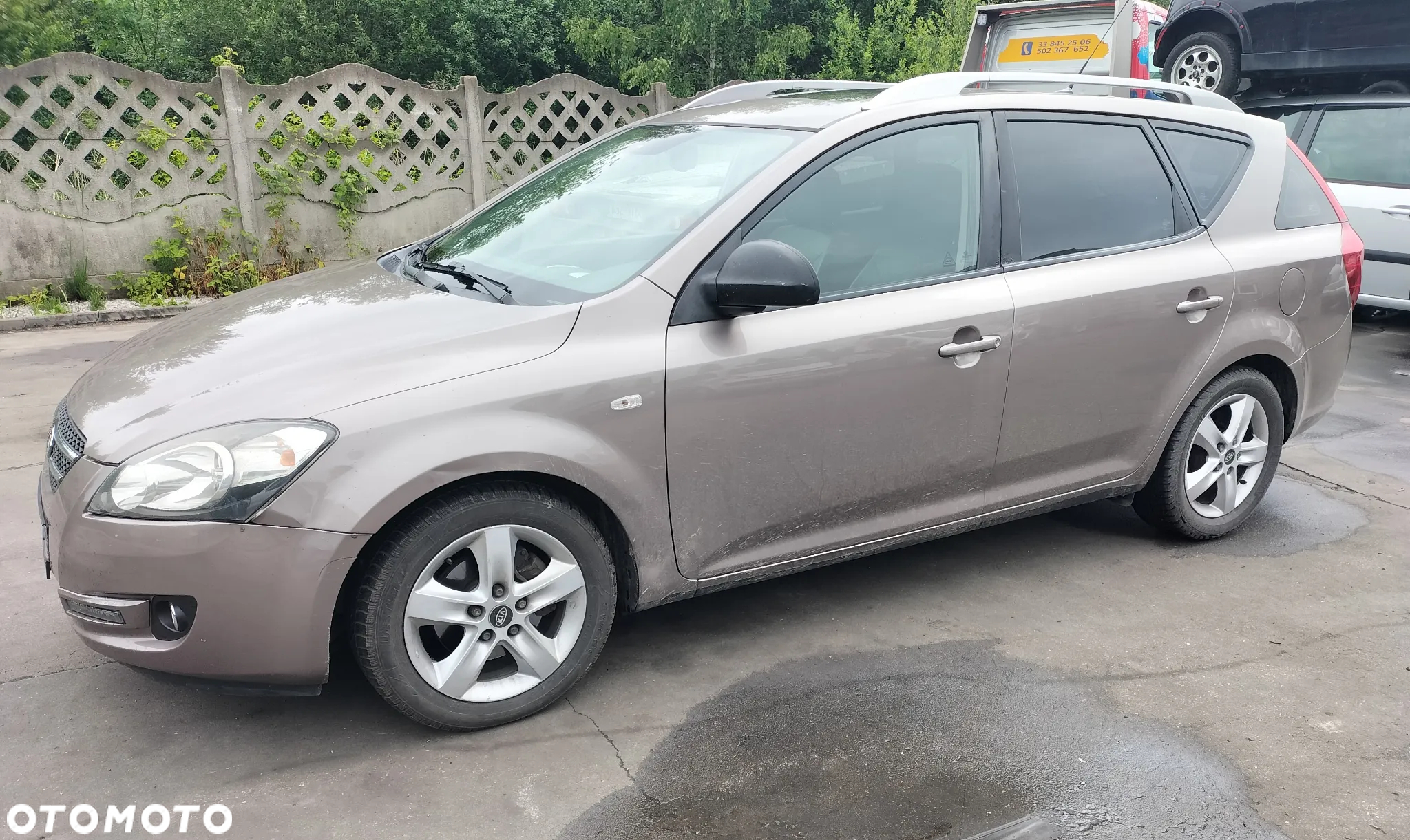 ZDERZAK TYŁ Z CZUJNIKAMI PDC KIA CEED I KOMBI 2.0 CRDI 140 KM D4EA KOD LAK.8Q - 13