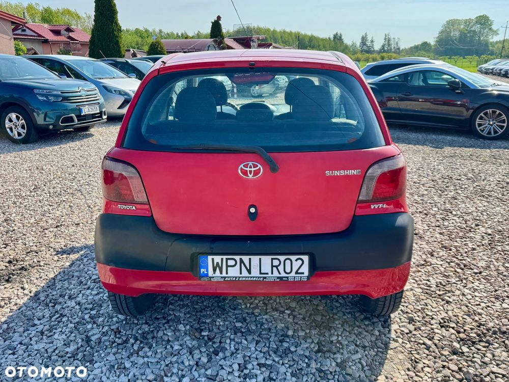 Toyota Yaris - 10
