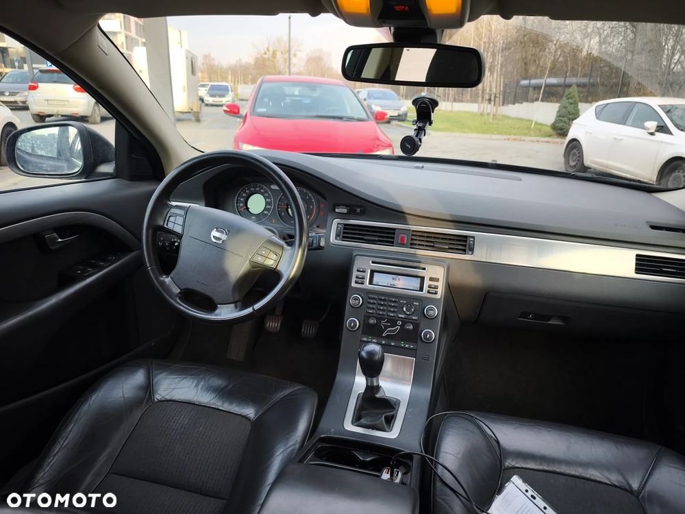 Volvo V70 2.4 D DPF Momentum - 12