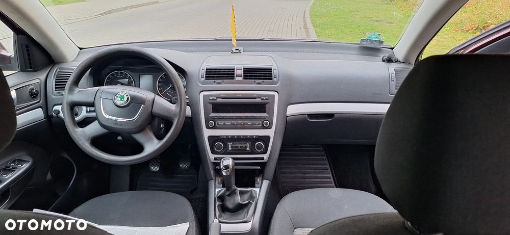 Skoda Octavia 2.0 TDI DPF Ambiente - 14