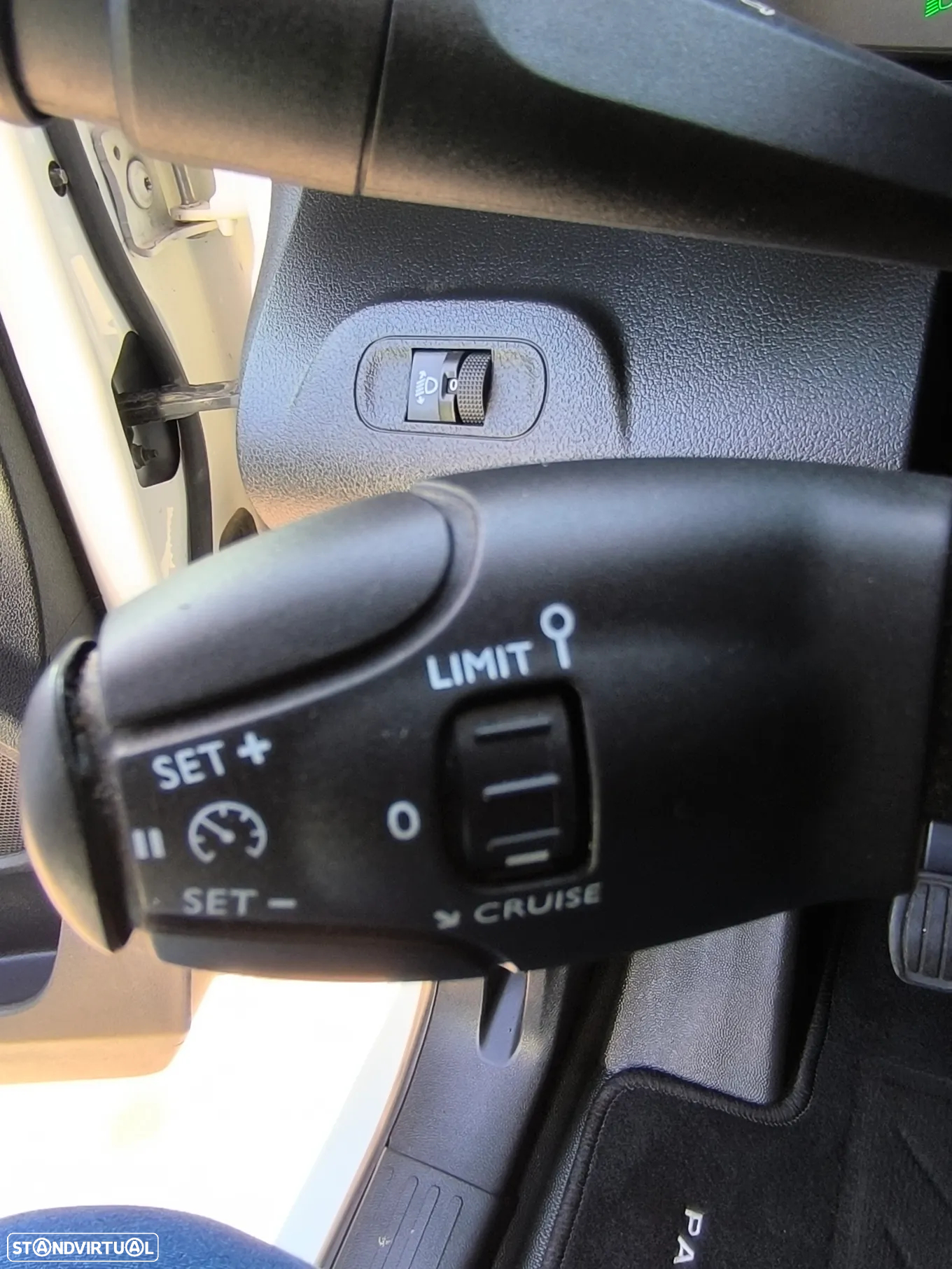 Citroën BERLINGO - 11