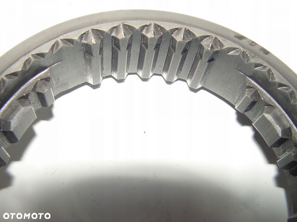 AVENSIS I T22 2,0 D4D SKRZYNIA PIĄTKA BIEG IDEAŁ - 3