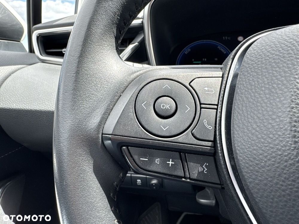Toyota Corolla 2.0 Hybrid Comfort - 23