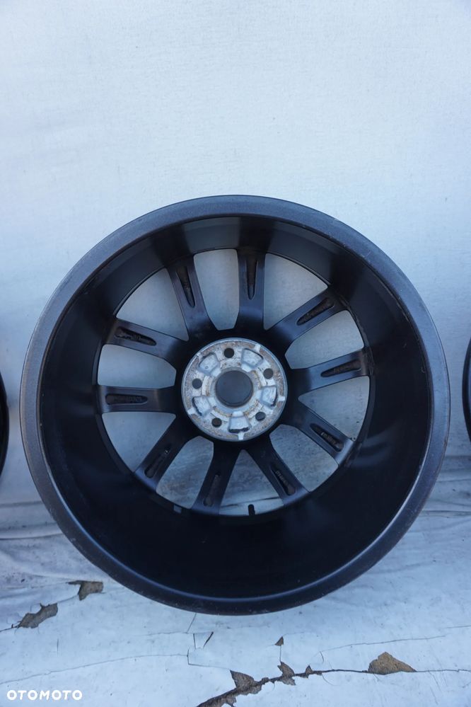 Skoda 5x112 18 7,5J et51 5E0601025AJ stan bdb - 3