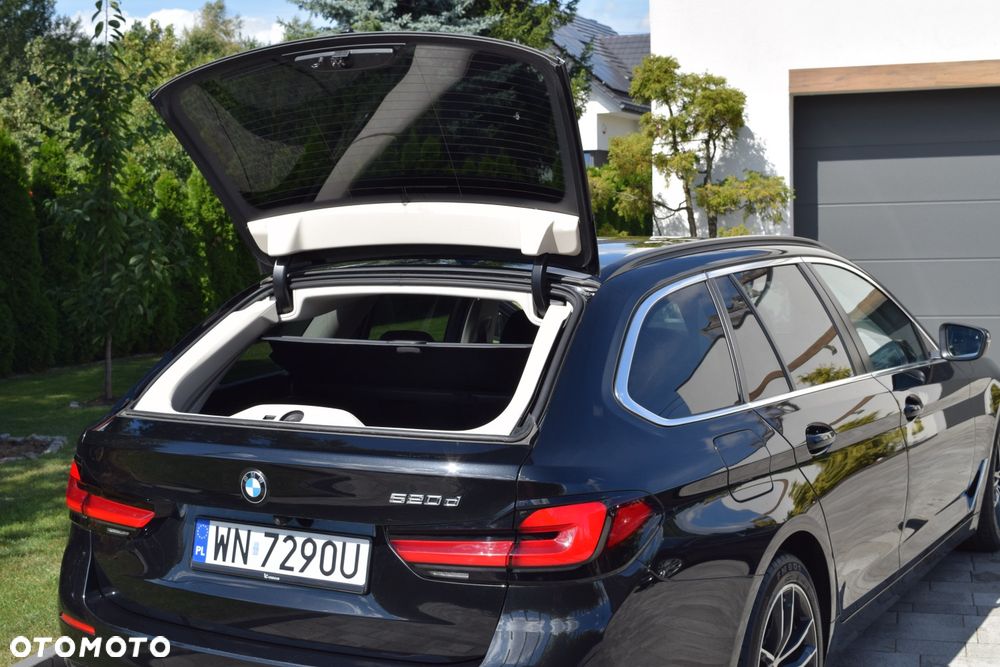 BMW Seria 5 520d Touring M Sport Edition - 36